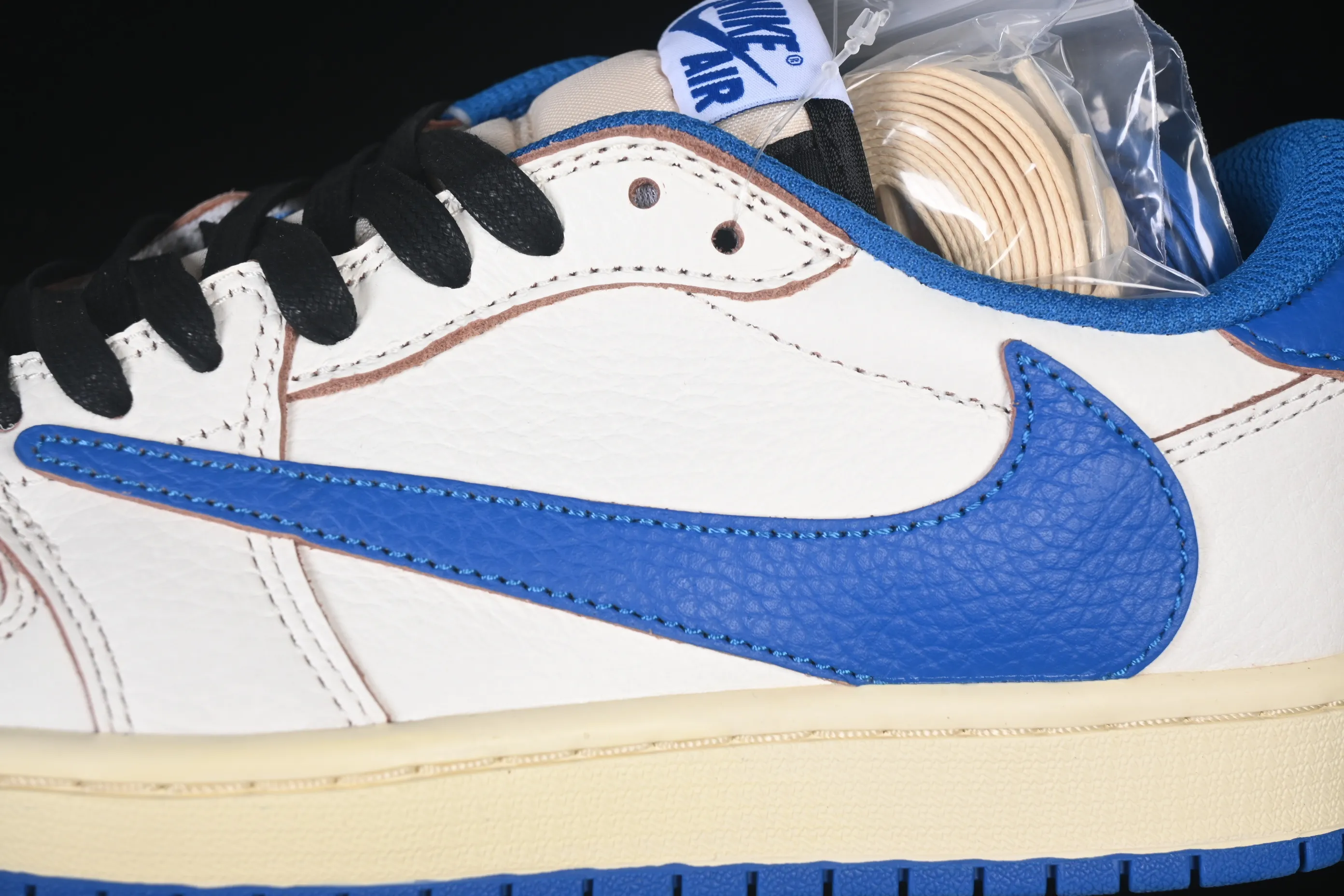 All categories Air Jordan Jordan series basketball shoes Air Jordan 1 Low Travis Scott x Air Jordan 1 Low OG AJ1 Joe 1 undercut low DM7866-104